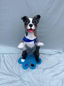 Finished Dog Sculpture 12- Paws on the Platte 2021