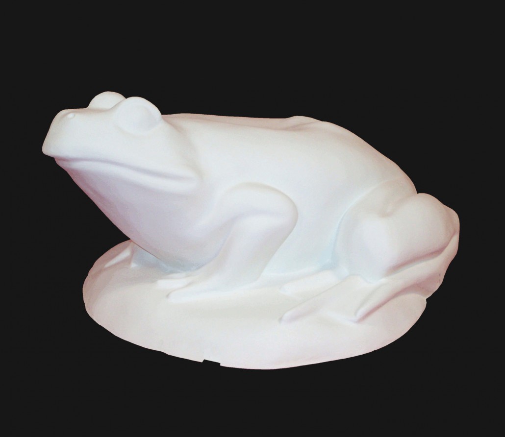 Fiberglass frog for fiberglass animal art projects